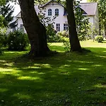 Gutshof Gross Behnkenhagen